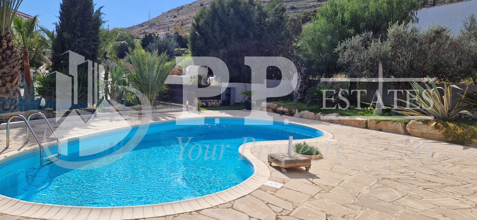 For Rent - 3 bedroom detached house with swimming pool in Germasogeia village, Limassol